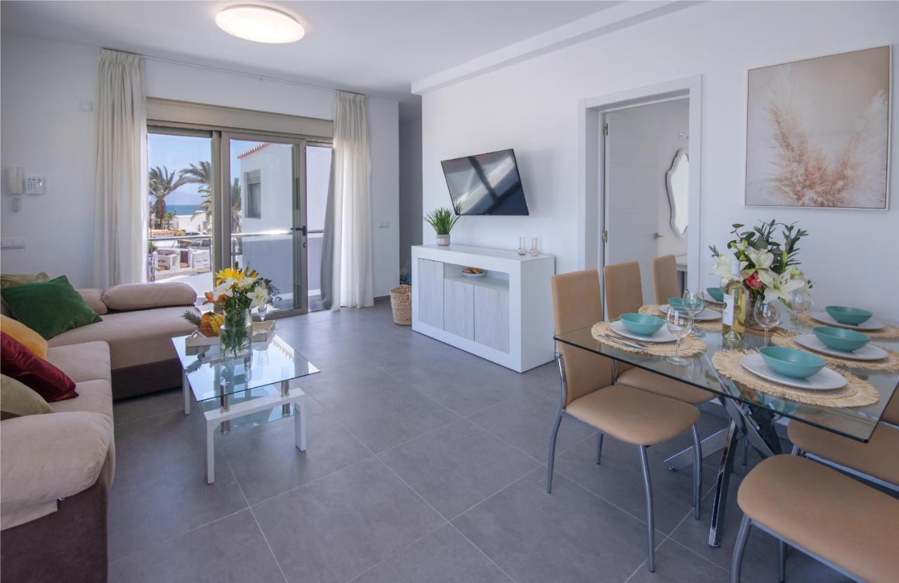 Apartment Holiday 5 Beachfront Corralejo By Holidays Home المظهر الخارجي الصورة