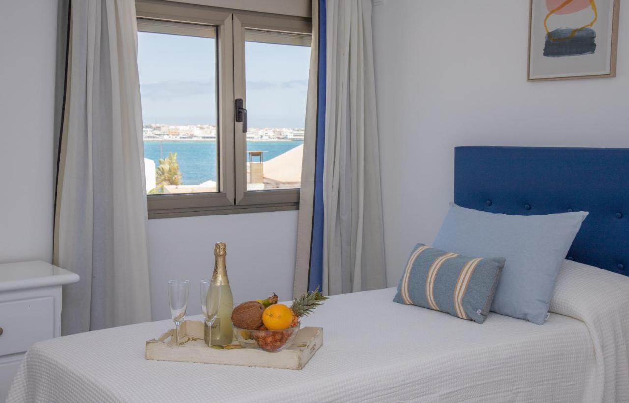 Apartment Holiday 5 Beachfront Corralejo By Holidays Home المظهر الخارجي الصورة