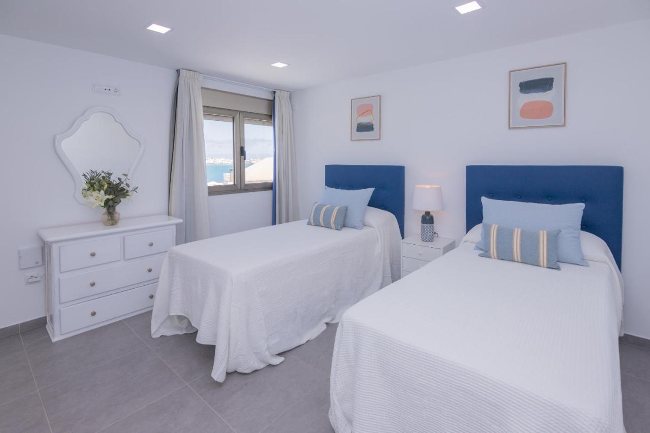 Apartment Holiday 5 Beachfront Corralejo By Holidays Home المظهر الخارجي الصورة